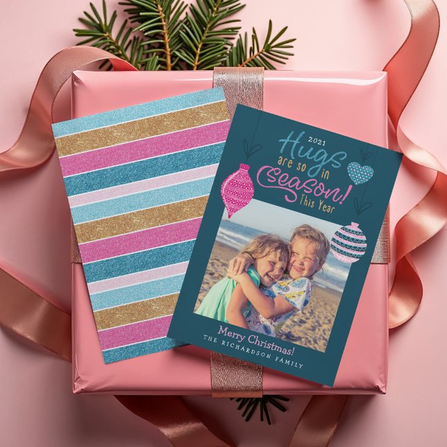 Hugs Are so in Season This Year | Fun Family Photo Holiday Card (Hugs Are so in Season This Year | Fun Family Photo Holiday Card)