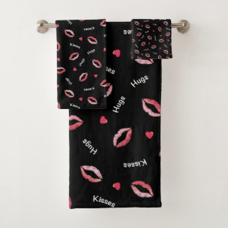 Hugs & Lip Kisses Bath Towel Set
