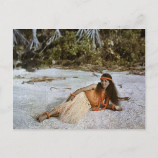 Hula Wahine / Hula Girl c.1909 Autochrome Postcard