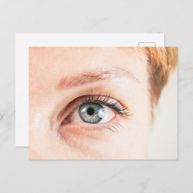 Human eye closeup postcard (Front/Back)