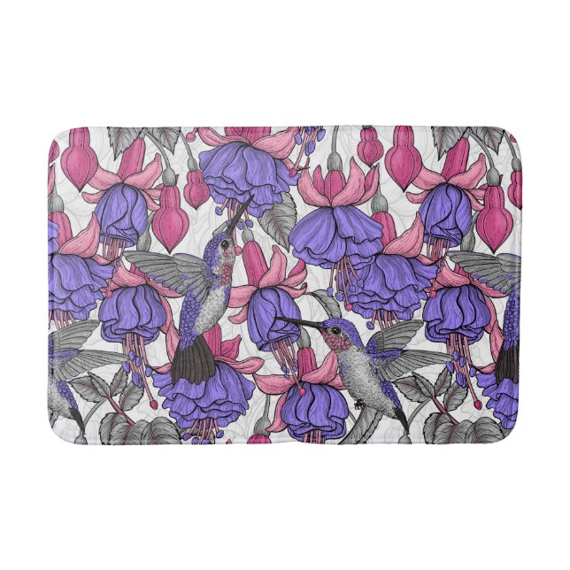 Hummingbird garden in melrose and pink bath mat (Front)