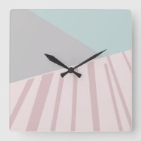 Hun wall clock