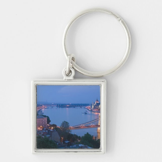 HUNGARY, Budapest: Szechenyi (Chain) Bridge, 2 Key Ring (Front)