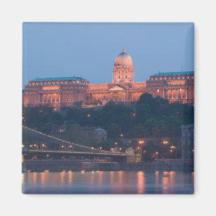 HUNGARY, Budapest: Szechenyi (Chain) Bridge, Magnet