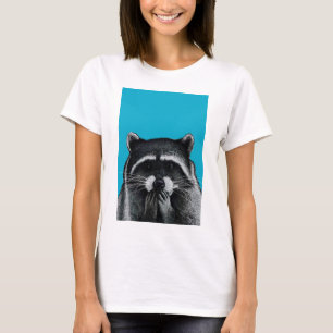 Hungry Racoon on blue T-Shirt