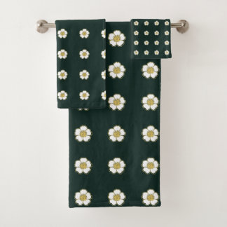 hunter green yellow and white Buttercup Flowers Bath Towel Set