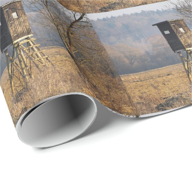 Hunting Deer Stand Wrapping Paper (Roll Corner)