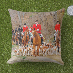 Hunting with hounds     cushion