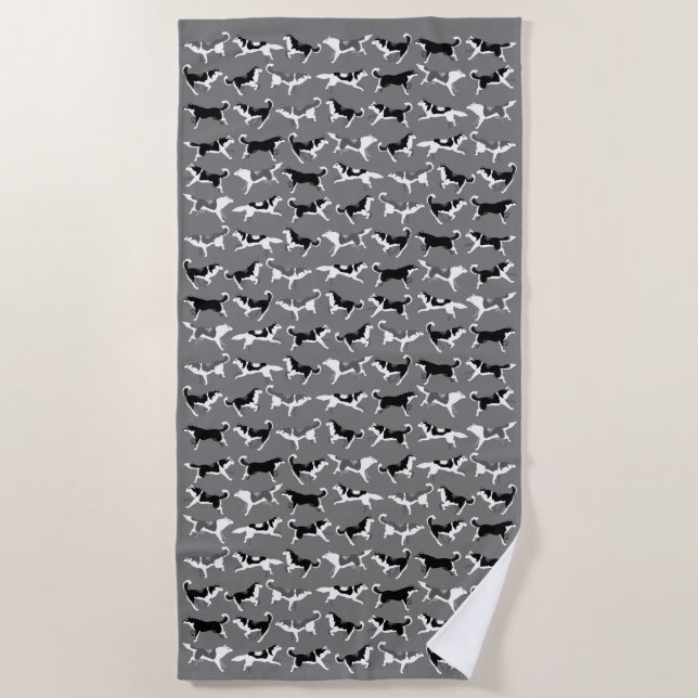 Husky Dog Towel Husky Malamute Beach Towel  (Front)