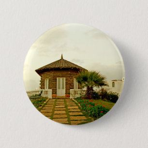 Hut 6 Cm Round Badge