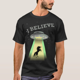 I Believe In Ufos Taking Unicorns T-Shirt