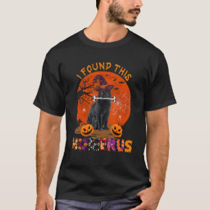 I Found This Humerus Halloween Witch Cute Cat Hold T-Shirt