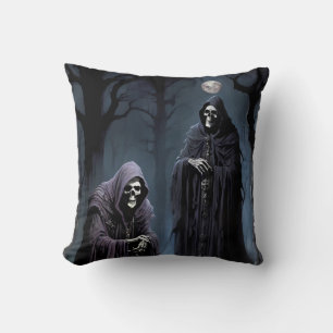 I Gets Chills in the Pale Moonlight Cushion