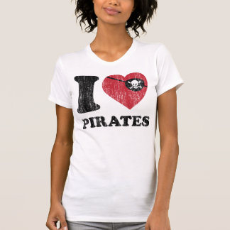 I Heart Love Pirates Shirt. Vintage Retro Graphic. T-Shirt