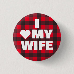 I "heart" my [wife] & chequered pattern 3 cm round badge