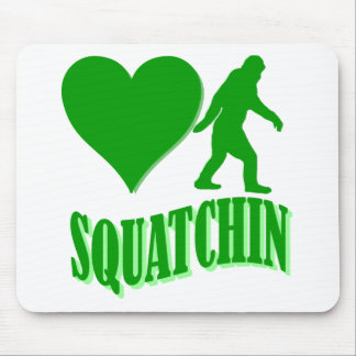 I heart squatchin mouse pad