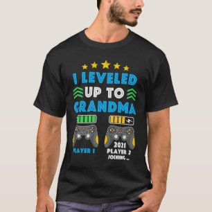 I Leveled Up to Grandma 2021  Soon to Be Mothers 2 T-Shirt