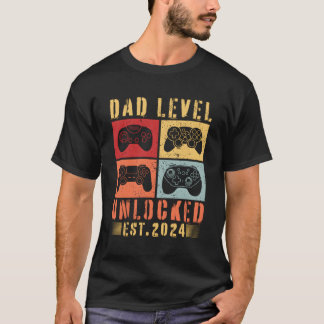I Levelled Up To Dad 2024 Promoted To Daddy Level T-Shirt