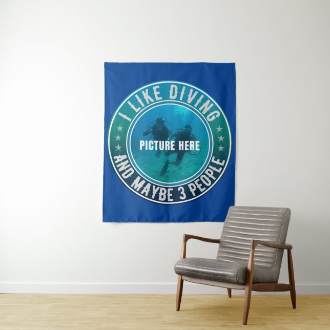 I LIKE DIVING AND MAYBE 3 PEOPLE CUSTOMIZABLE TAPESTRY (In Situ)