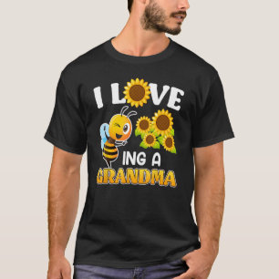 I love beeing a Grandma Spring Bees Garden Granny T-Shirt