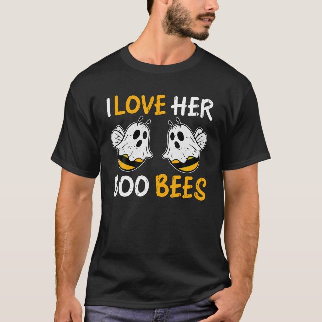 I Love Her Boo Bees Funny Halloween Couple Costume T-Shirt (Front)