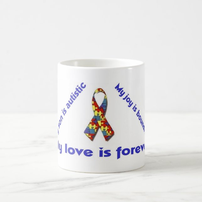 I love my autistic child - unique mug design serie (Center)
