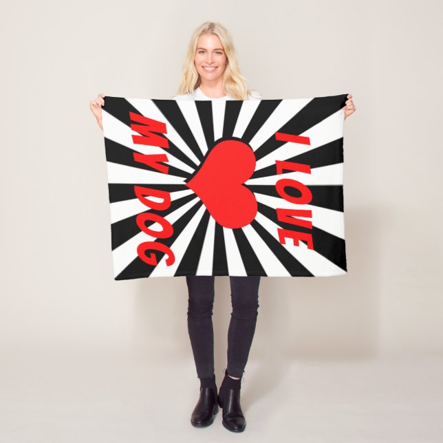 I love my dog fleece blanket (In Situ)