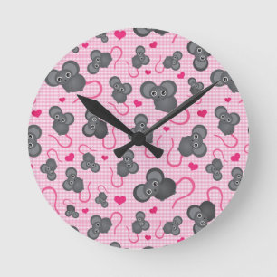 I love my mouse pattern in pink round clock