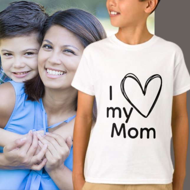 I Love My Mum Heart T-Shirt (Creator Uploaded)