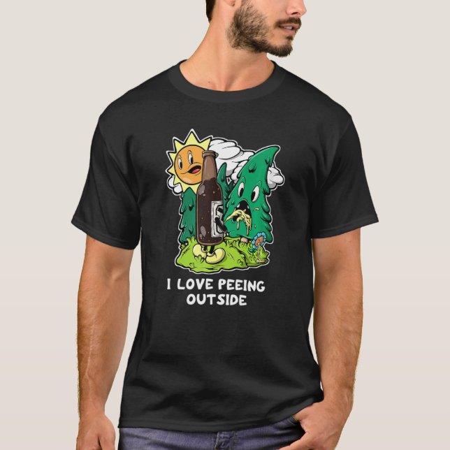 I Love Peeing Outside Retro Funny Camping Drinking T-Shirt (Front)
