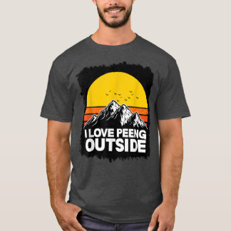 I Love Peeing Outside Sunset Retro Outdoor Camping T-Shirt