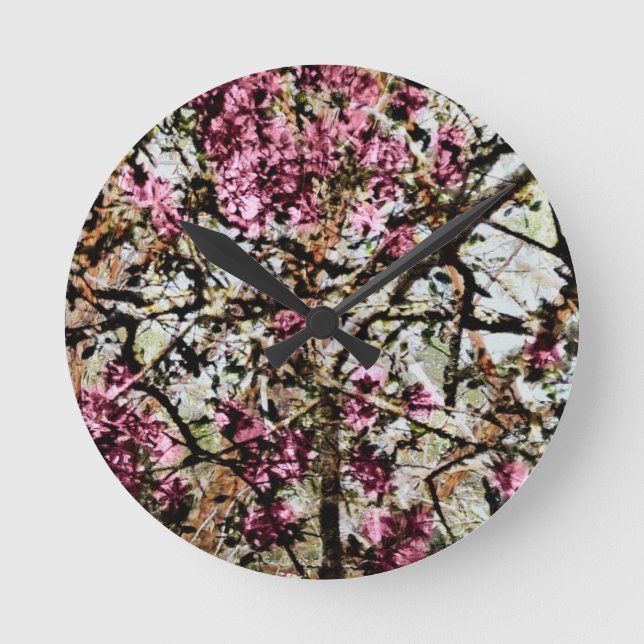 I Love Pink Camo Round Clock (Front)