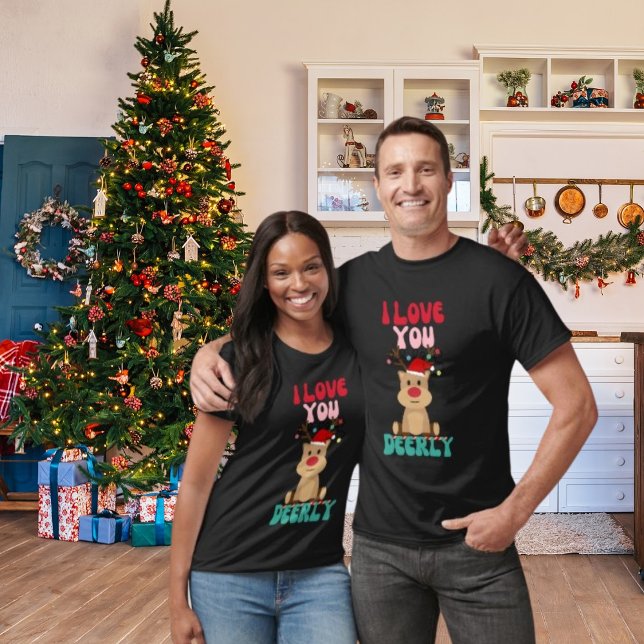 I Love You Deerly Reindeer Santa Hat T-Shirt (Creator Uploaded)