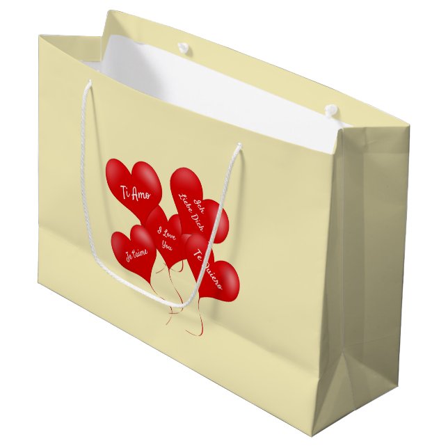 I love you gift bag (Front Angled)