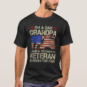 I m A Dad Grandpa And Vietnam Veteran US Flag Papa T-Shirt