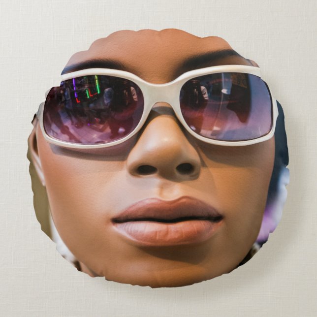 I’m real beautiful round cushion (Front)