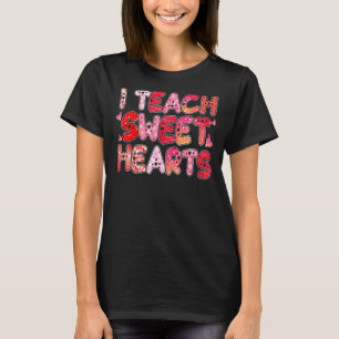 I Teach Sweet Hearts Teacher Valentine's Day Leopa T-Shirt