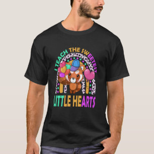 I Teach The Sweetest little Hearts Rainbow Valenti T-Shirt