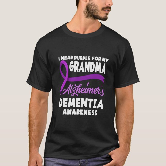 I Wear Purple For My Grandma Alzheimer'S Detia Awa T-Shirt (Front)