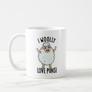 I Wooly Love Puns Funny Sheep Pun  Coffee Mug