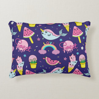 Ice Cream: Cute Seamless Decorative Cushion