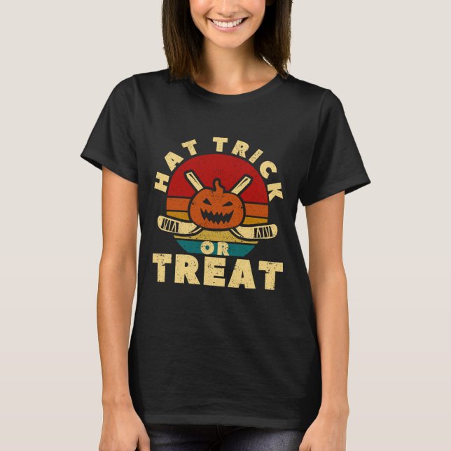 Ice Hockey Player Coach Halloween Pumpkin Hat Tric T-Shirt (Front)