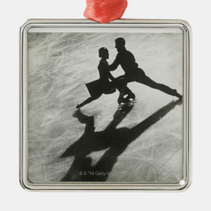 Ice Skating Couple Metal Tree Decoration