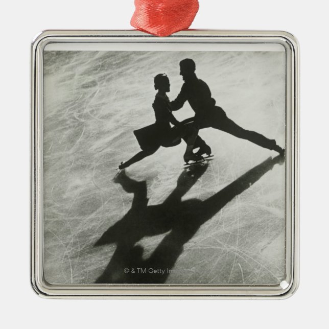 Ice Skating Couple Metal Tree Decoration (Front)