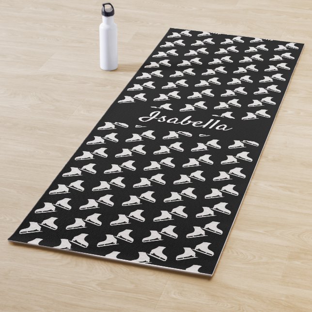 Ice skating yoga mat skate pattern black white (In Situ)