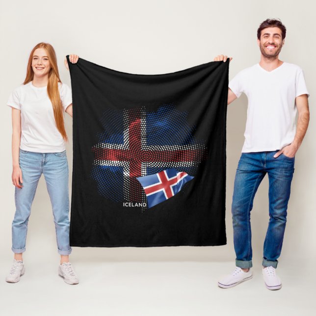Iceland flag fleece blanket (In Situ)