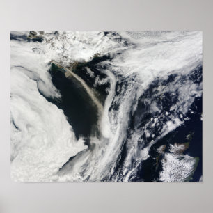 Iceland�s Eyjafjallaj�kull volcano Poster