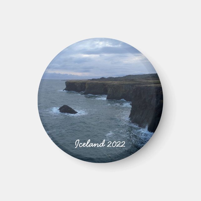 Icelandic landscape magnet (Front)