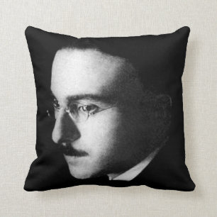 ICONIC FERNANDO PESSOA PORTRAIT IN BLACK AND WHITE CUSHION