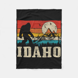 Idaho Bigfoot Vintage Mountains Hiking Camping Hun Fleece Blanket